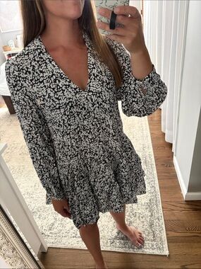 Zara Black & White Printed V-Neck Mini Dress